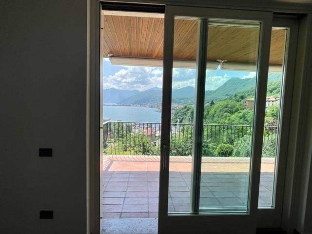 Villa Casa Caponetti Costa Volpino Esterno foto